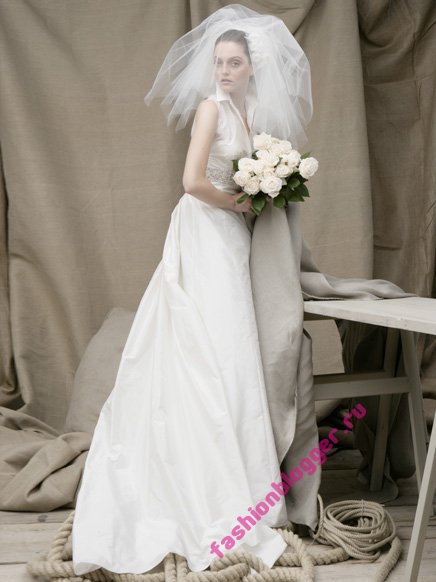 Свадебные платья весна 2011