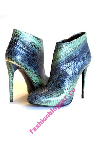 Модная обувь и аксессуары осень 2011 от Roberto Cavalli