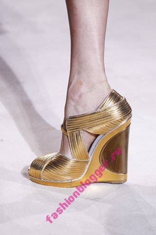 Модная обувь Yves Saint Laurent осень-зима 2011-2012 
