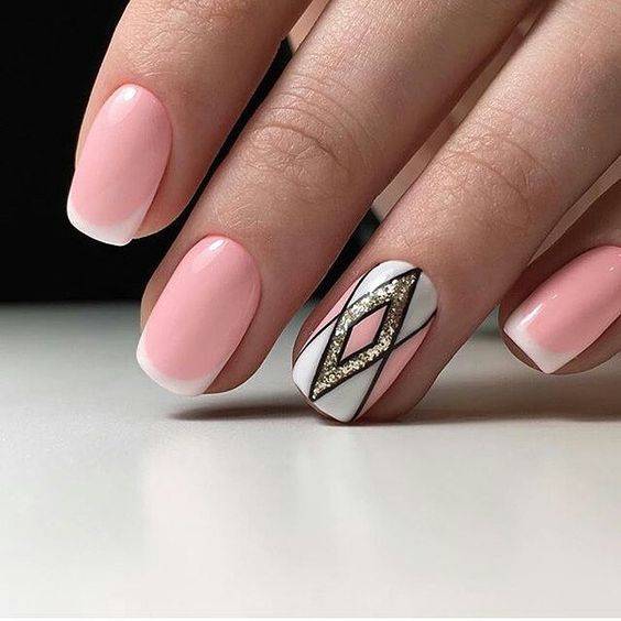 Нежный дизайн ногтей весна 2019 (44)
