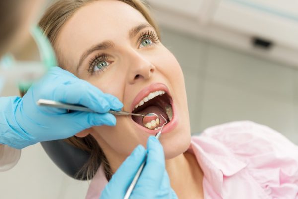 Лечение зубов под общим наркозом: правила и рекомендации