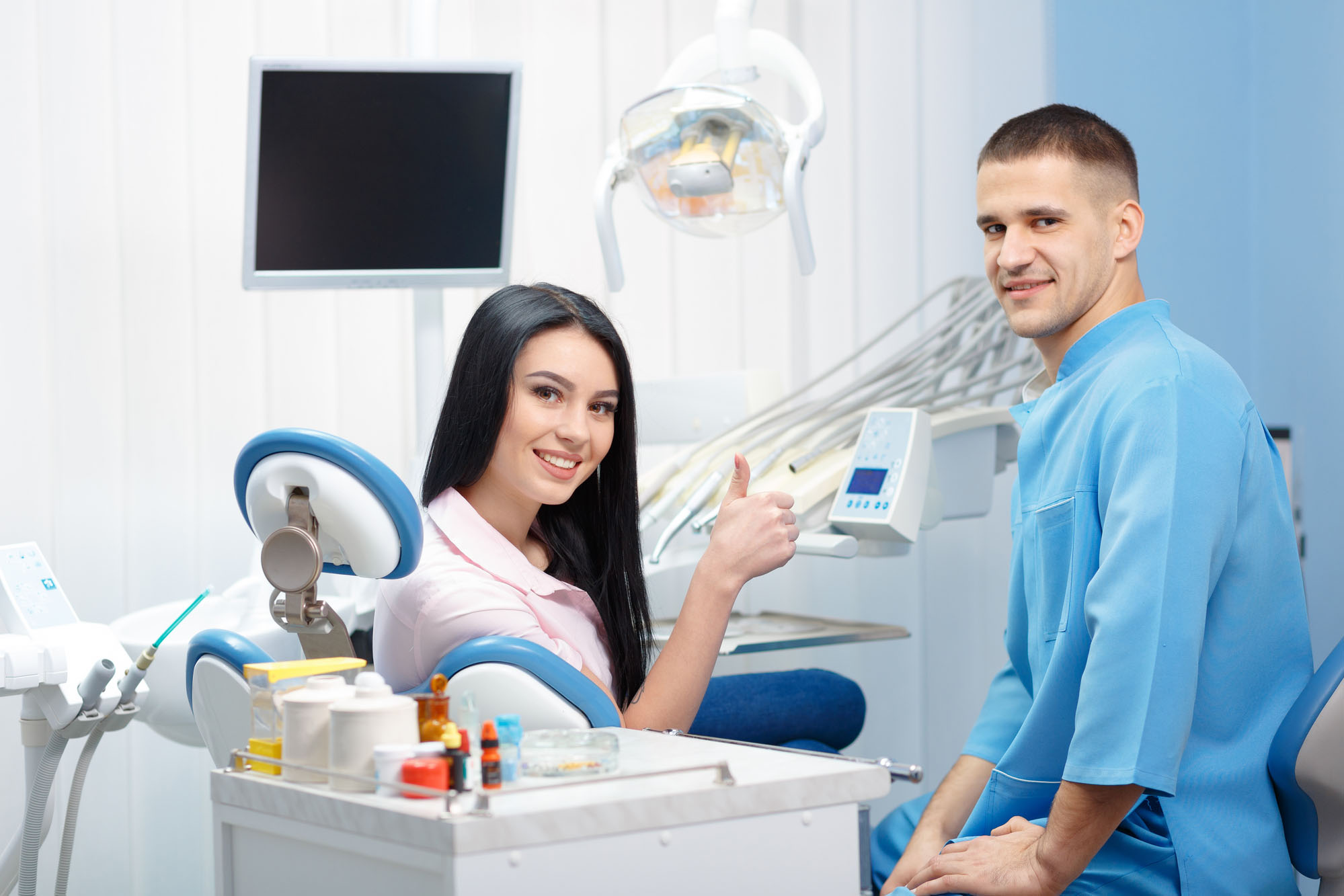 Какие услуги наиболее популярны в стоматологии?