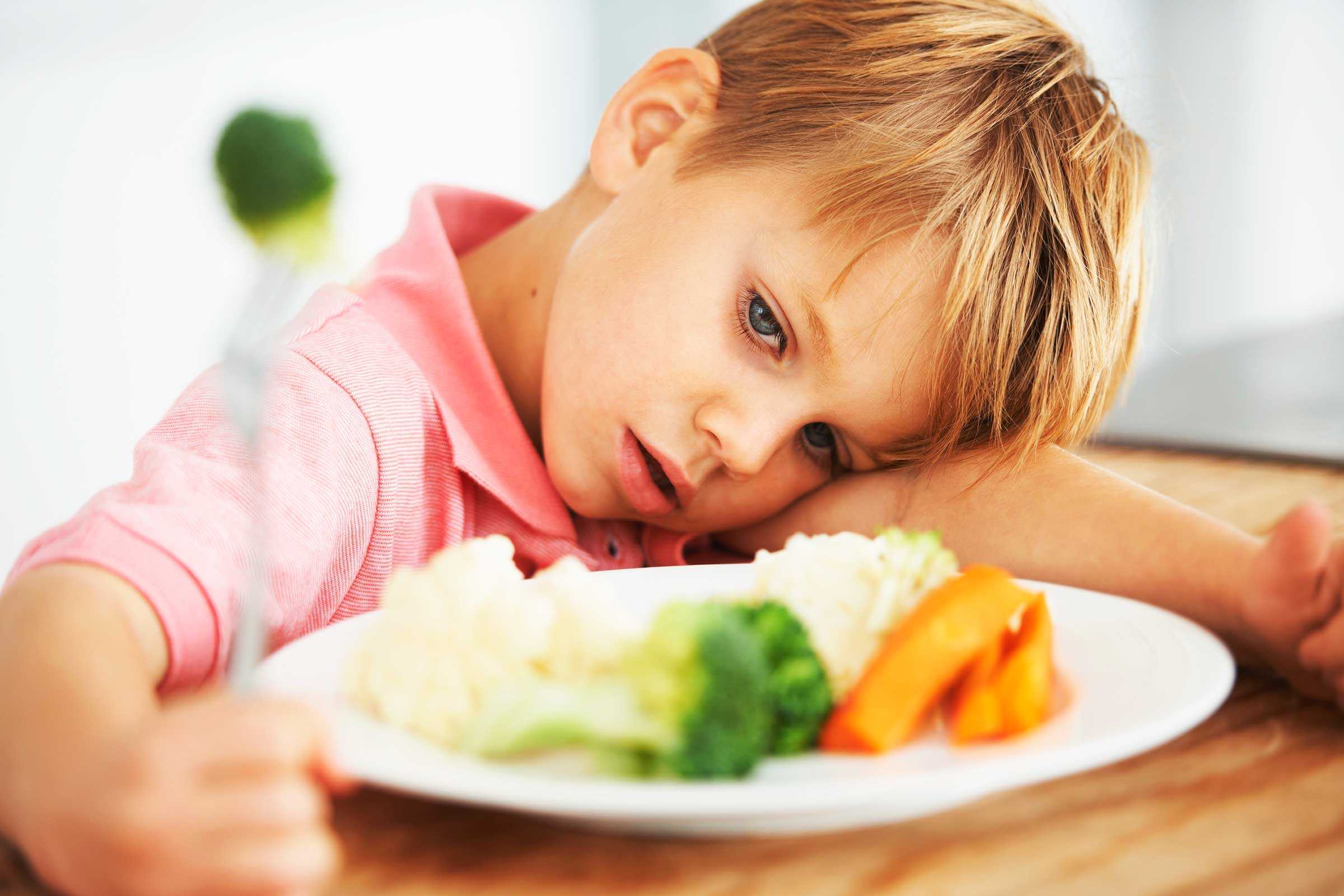 Чем кормить ребенка при простуде: полезные советы и рекомендации