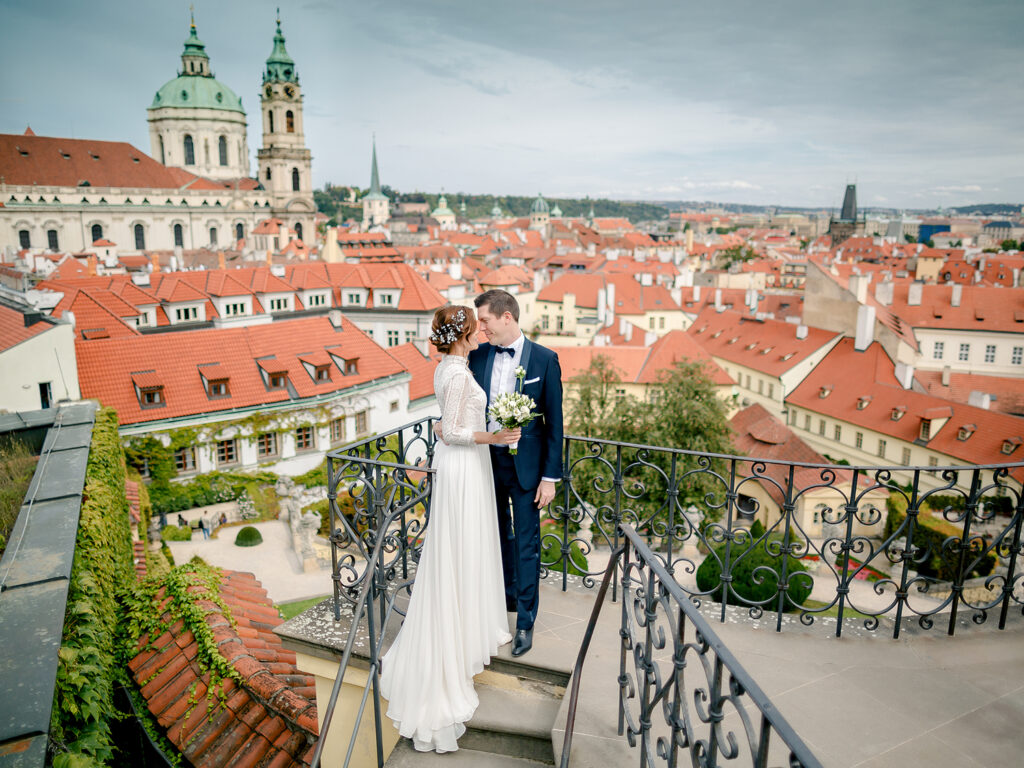 Свадебная фотосессия в Праге и в Израиле