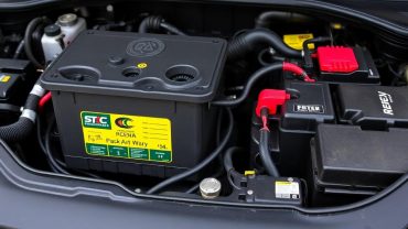 Аккумулятор автомобильный: как выбрать, ухаживать и не остаться с пустым стартером на морозе